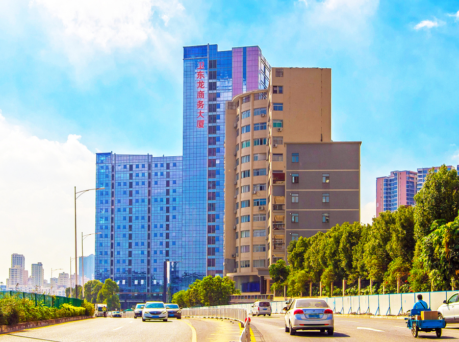卫东龙 深圳商务大厦